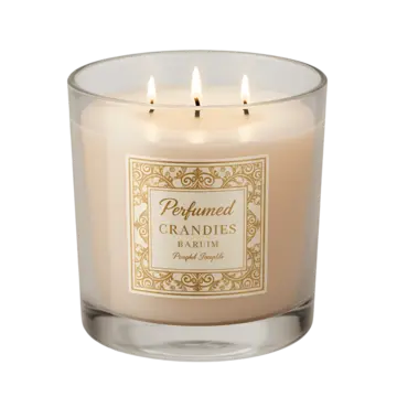 Lumânare parfumată în pahar transparent cu trei fitiluri și etichetă elegantă